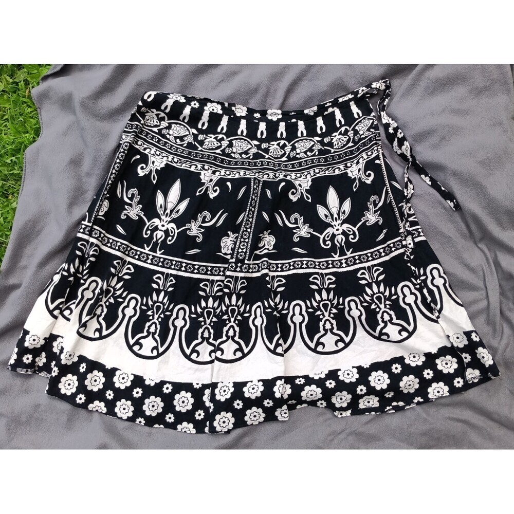 Indikraft Black White Floral Cotton Wrap Skirt Women’s OS Side Tie Boho - Picture 2 of 5